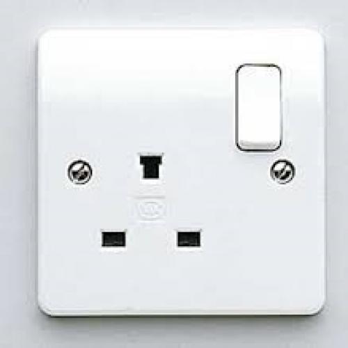 MK K1257WHI 13A 1G DP non std socket